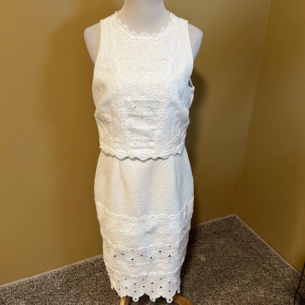 Antonio Melani Sleeveless Midi Dress